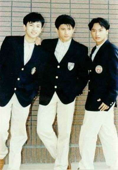 小虎队演绎80年代经典校服