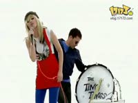 The Ting Tings - Shut Up And Let Me Go(SIK)_